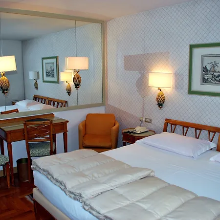 De La Poste Hotel