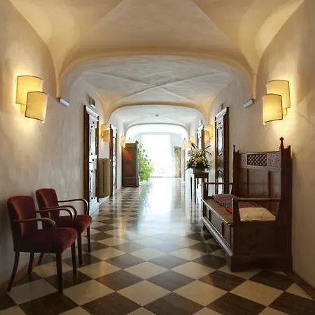 De La Poste 4*